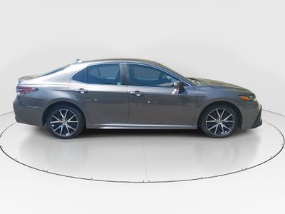 2024 Toyota Camry - Photo 8