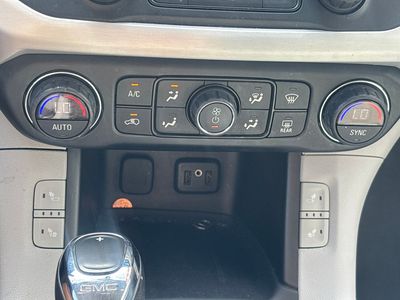 2019 GMC Acadia - Photo 13