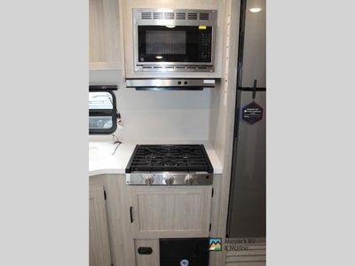 2026 Coachmen RV Catalina Summit Series 8 - Photo 12
