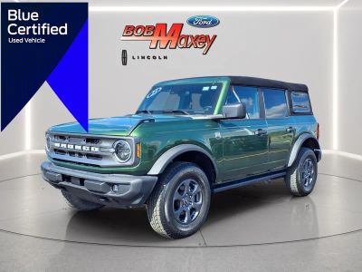 2023 Ford Bronco Big Bend in Eruption Green Metallic — front three-quarter view