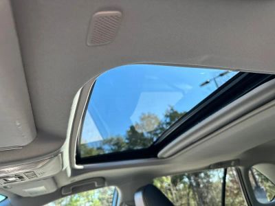 2023 Toyota RAV4 Hybrid - Photo 10