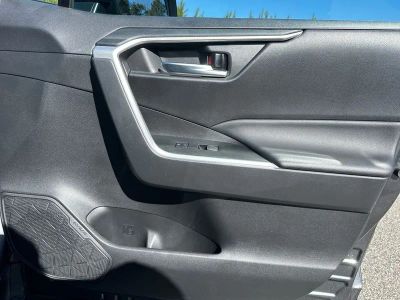 2023 Toyota RAV4 Hybrid - Photo 36