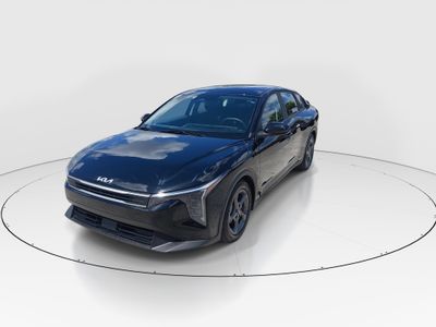 2025 Kia K4 - Photo 3
