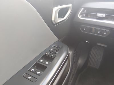2025 Kia K4 - Photo 13