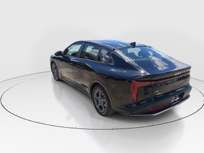 2025 Kia K4 - Photo 5