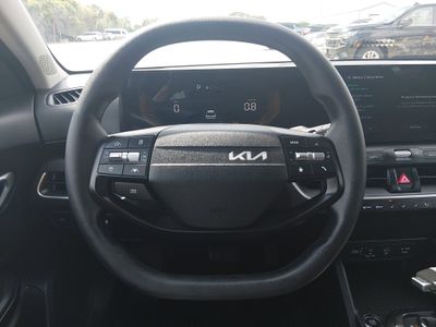2025 Kia K4 - Photo 12