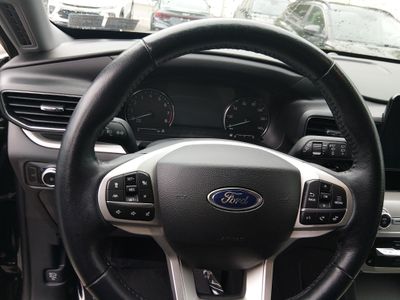 2023 Ford Explorer — photo 12 view