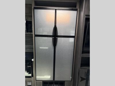 2021 Winnebago Voyage — photo 11 view