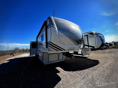 2022 Keystone Montana - Photo 1