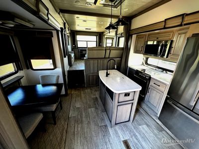 2022 Keystone Montana - Photo 4