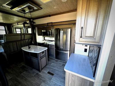2022 Keystone Montana - Photo 3