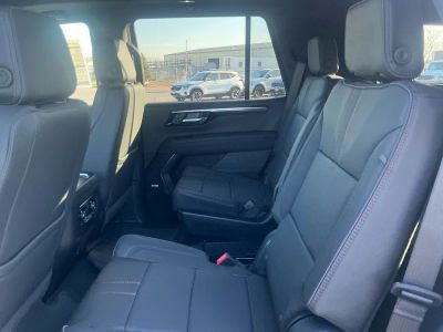 2026 Chevrolet Tahoe — photo 17 view