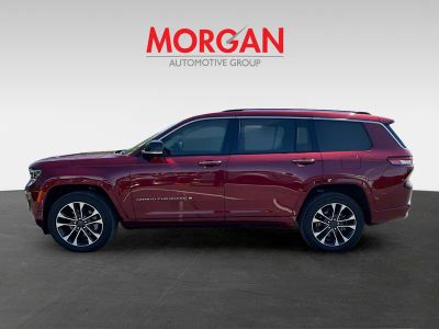 2022 Jeep Grand Cherokee L — interior view