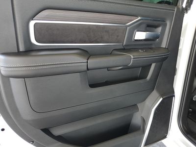 2026 Ram 3500 - Photo 14