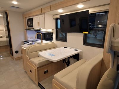2026 Thor Motor Coach CHATEAU - Photo 6