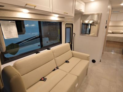 2026 Thor Motor Coach CHATEAU - Photo 13