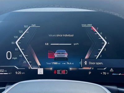 2025 BMW 4 Series — photo 9 view