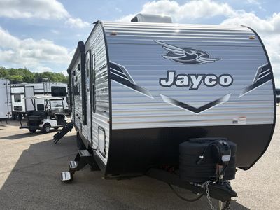 2026 Jayco Jay Flight SLX — front three-quarter view