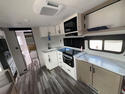 2026 Jayco Jay Flight SLX — photo 16 view