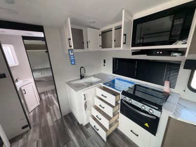 2026 Jayco Jay Flight SLX — photo 15 view