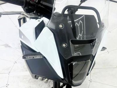 2025 Honda NX500 - Photo 13