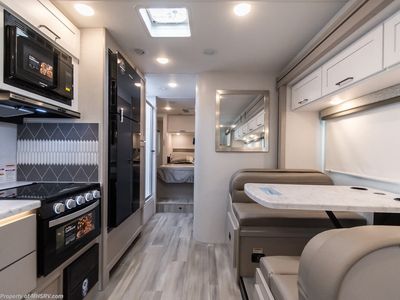 2026 Thor Motor Coach Four Winds - Photo 14
