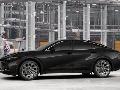 2026 Toyota Crown - Photo 3