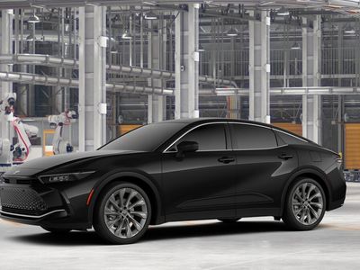 2026 Toyota Crown - Photo 2