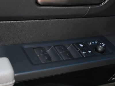 2025 Toyota Tundra - Photo 30