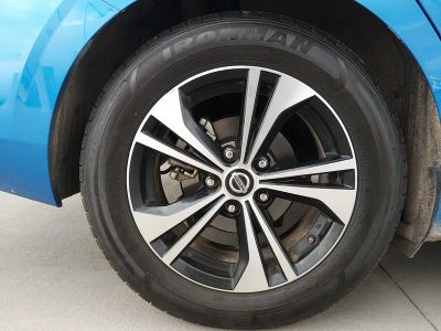 2022 Nissan Sentra — photo 10 view