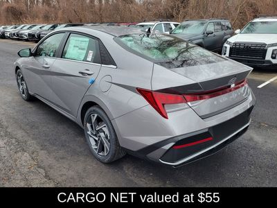 2025 Hyundai Elantra Hybrid Limited - Photo 7