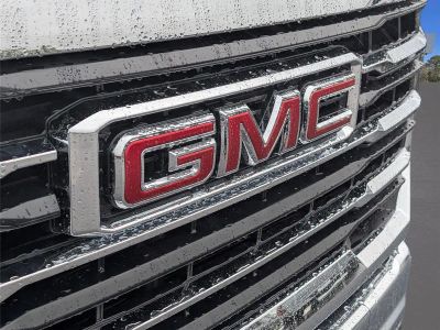 2026 GMC Sierra 2500 HD — detail view