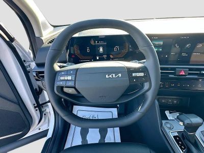 2026 Kia Sportage — photo 11 view