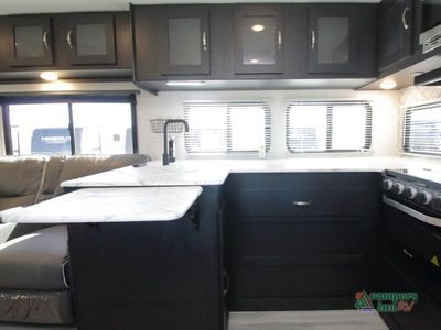 2023 Coachmen RV Freedom Express Ultra Lite - Photo 10