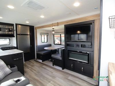 2023 Coachmen RV Freedom Express Ultra Lite - Photo 4