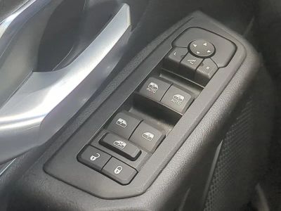 2025 Ram 1500 — photo 30 view