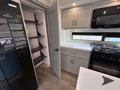 2026 Brinkley Model Z - Photo 17