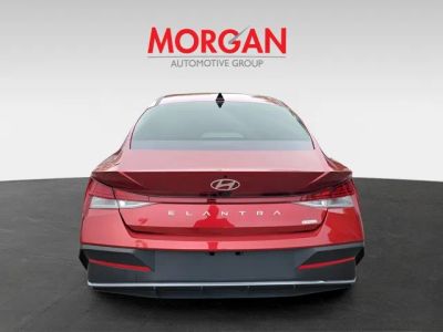 2024 Hyundai Elantra Hybrid — photo 9 view