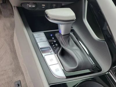 2024 Hyundai Elantra Hybrid — photo 24 view