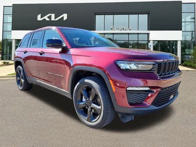 2023 Jeep Grand Cherokee - Photo 1