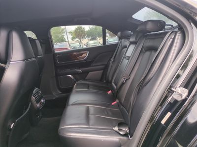 2017 Lincoln Continental - Photo 13