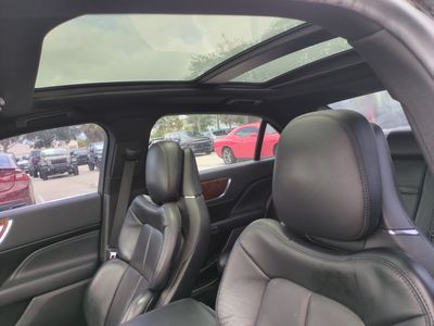 2017 Lincoln Continental - Photo 20