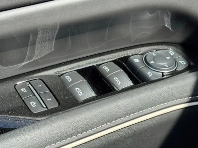 2024 Cadillac Escalade ESV - Photo 16