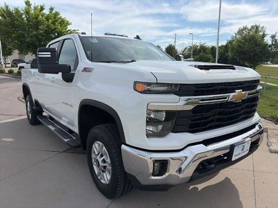 2026 Chevrolet Silverado 2500 HD — side profile view