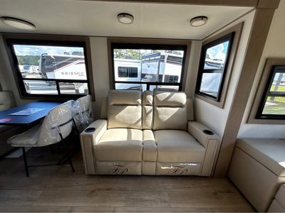 2026 Grand Reflection Travel Trailer - Photo 10