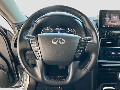 2022 INFINITI QX80 — photo 11 view