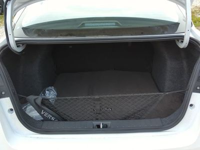 2025 Nissan Versa — photo 12 view