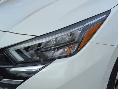 2025 Nissan Versa — photo 10 view