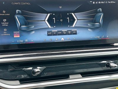 2026 BMW X7 — photo 13 view