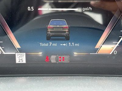 2026 BMW X7 — photo 9 view